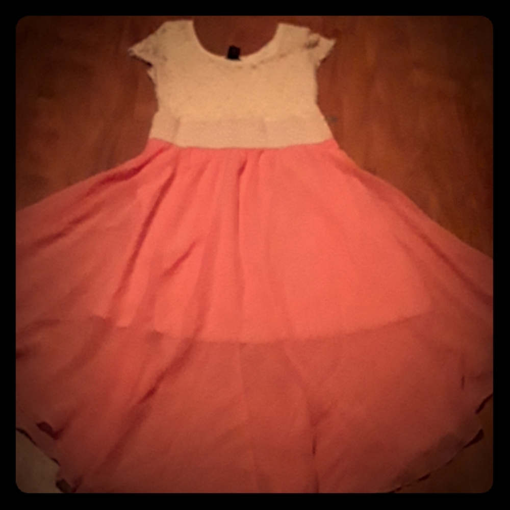 Dress - Picture 1 of 3